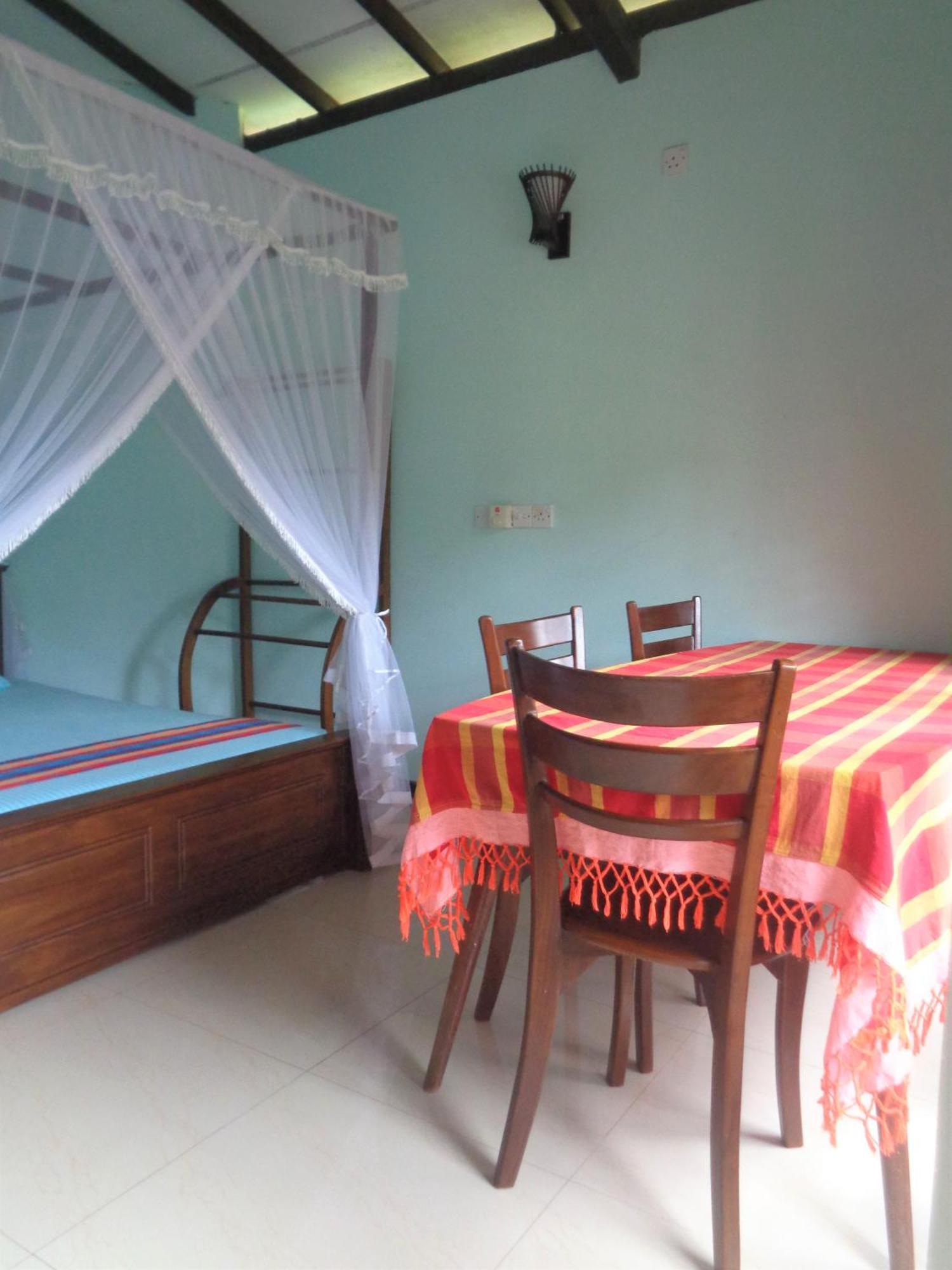 Hotel De Fancy House Unawatuna Esterno foto