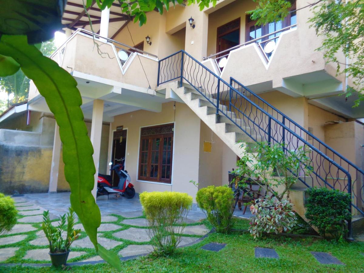 Hotel De Fancy House Unawatuna Esterno foto